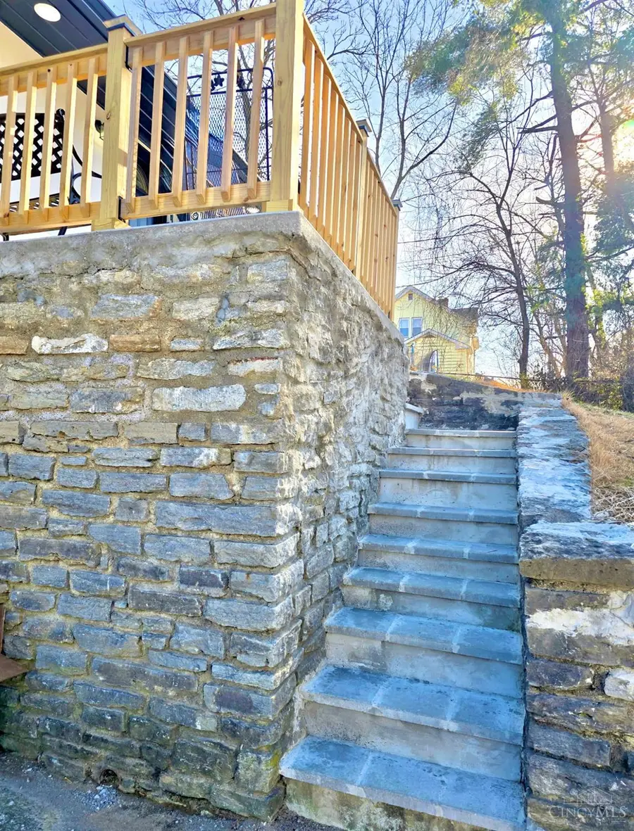 5940 Kenneth Avenue, Cincinnati, OH 45224 - Image #3