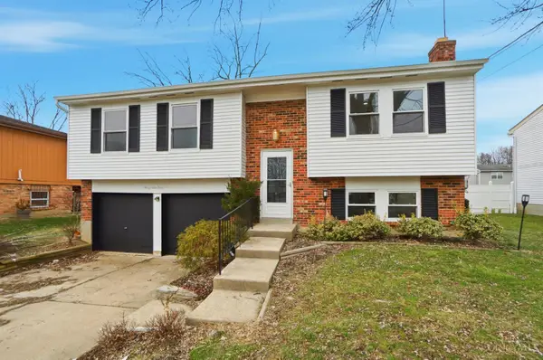 9925 Grasscreek Court, Cincinnati, OH 45231