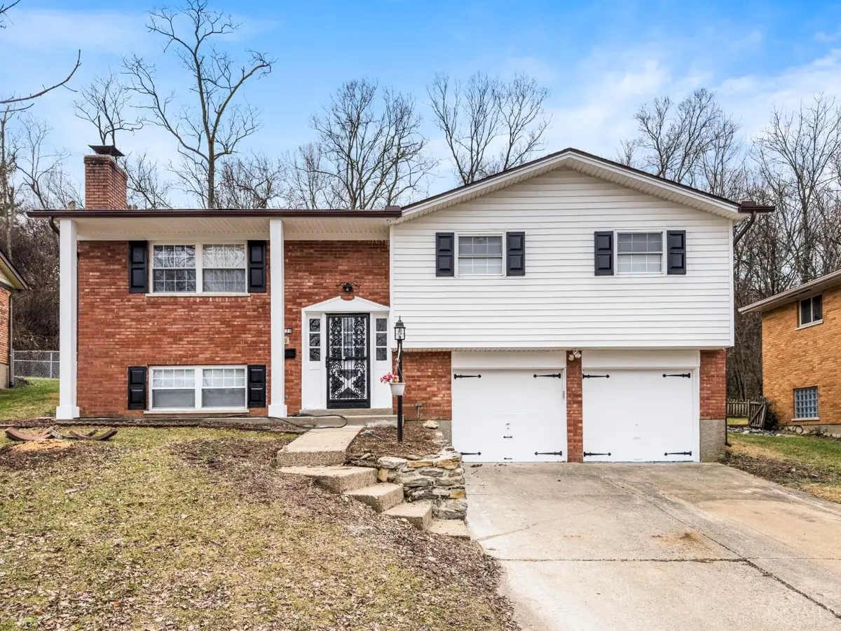 3121 Mary Jane Drive, Cincinnati, OH 45211 - Image #1