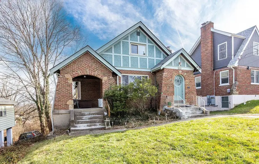 1646 Tuxworth Avenue, Cincinnati, OH 45238 - Image #3