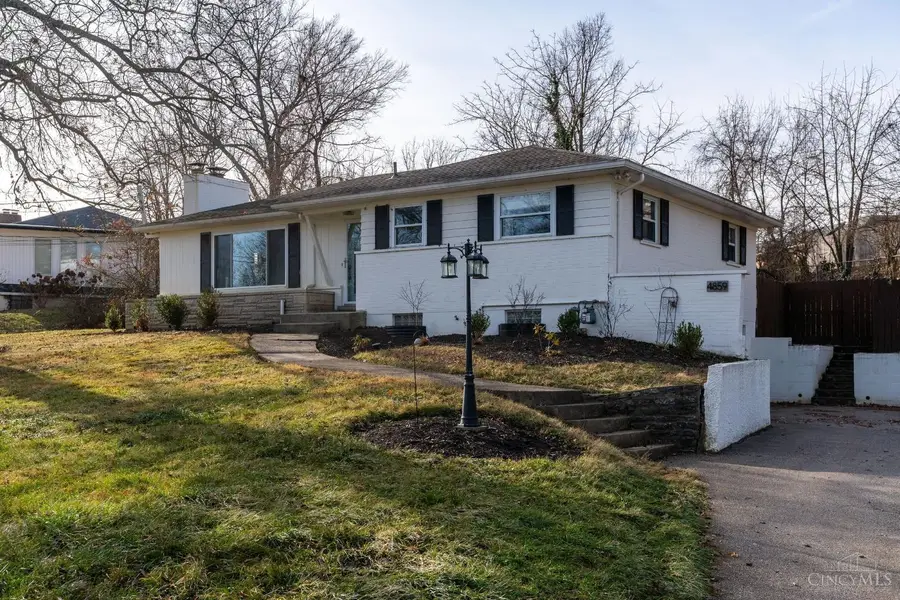 4859 Marieview Court, Sycamore Township, OH 45236 - Image #2