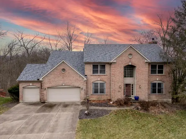 609 Valleywoods Court, Miami Twp, OH 45140