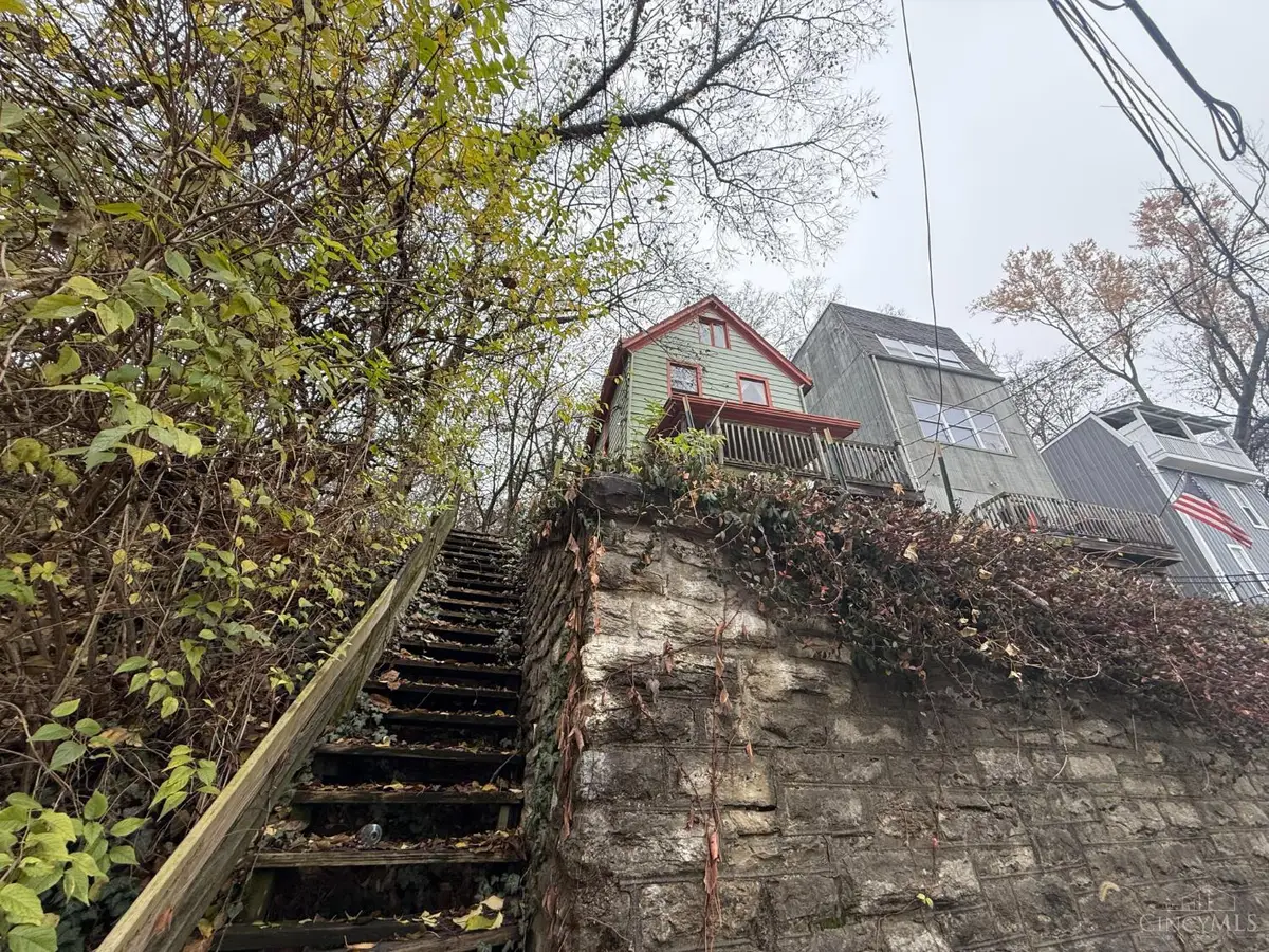 2485 Warsaw Avenue, Cincinnati, OH 45204 - Image #1