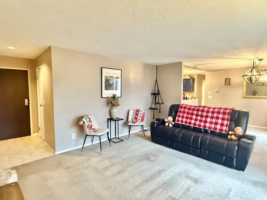 5442 Bluesky Drive #6, Green Township, OH 45247 - Image #3