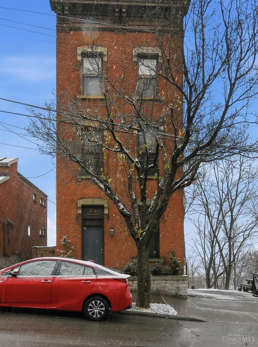 29 Mulberry Street, Cincinnati, OH 45202 - Image #2