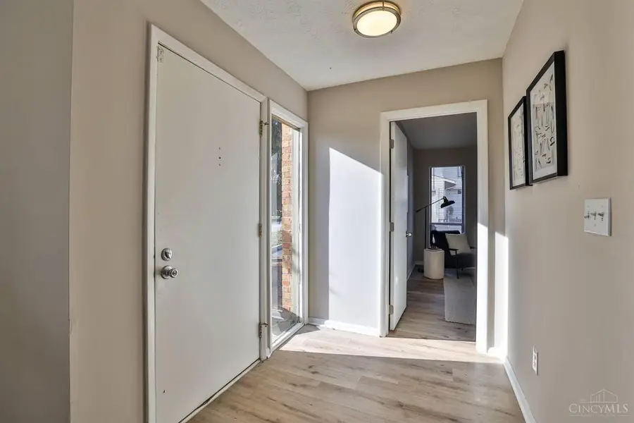 10 Woodside Court, Springdale, OH 45246 - Image #3