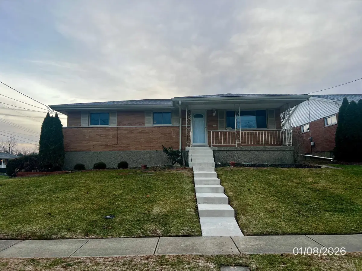 5675 Hollowview Court, Cincinnati, OH 45238 - Image #1