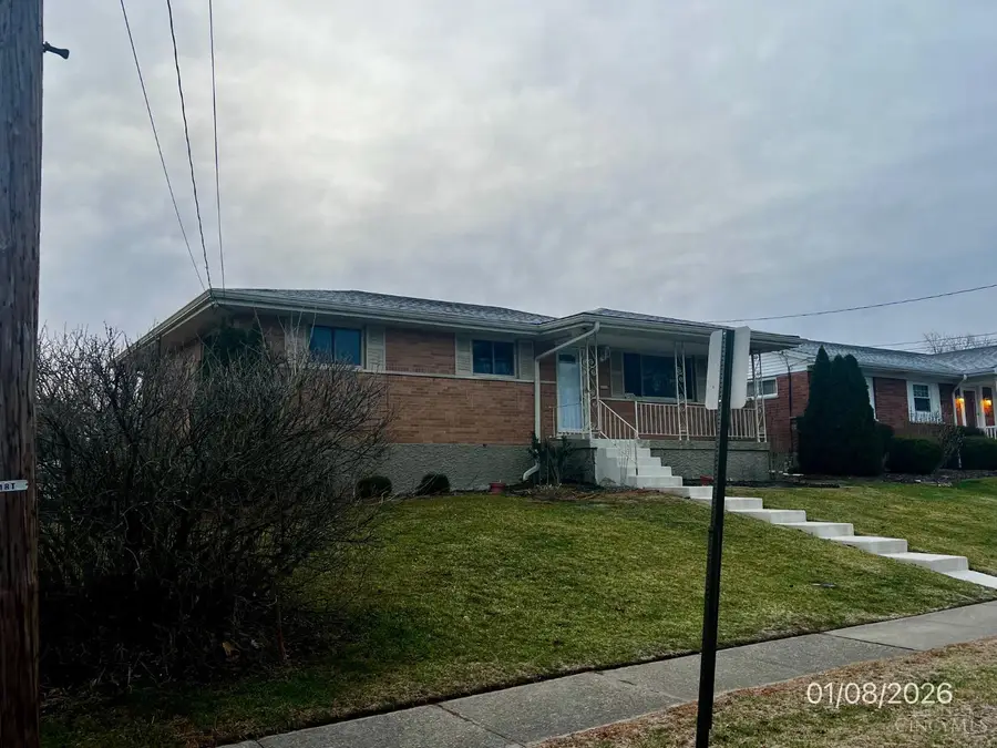 5675 Hollowview Court, Cincinnati, OH 45238 - Image #3