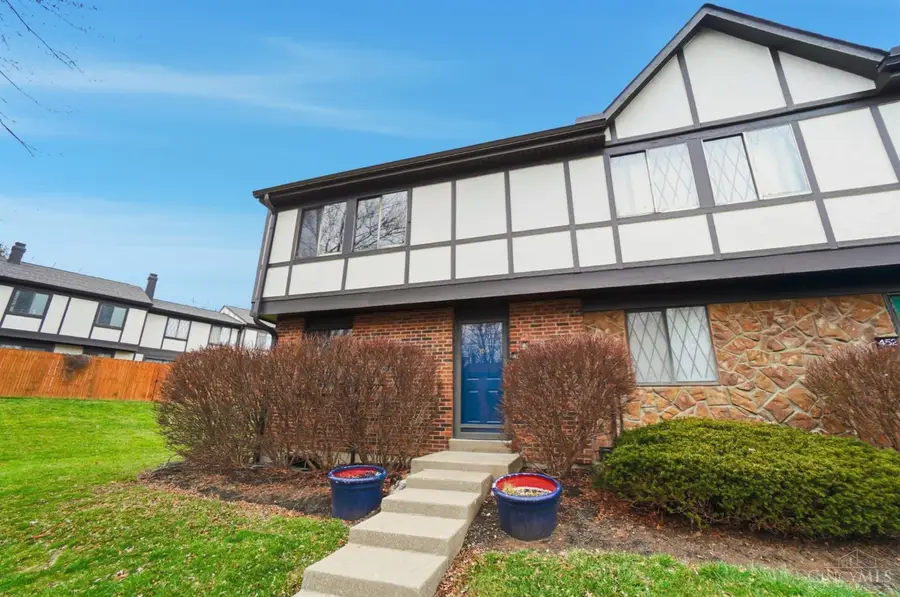 454 Dartmouth Circle #43, Union Township, OH 45244 - Image #2