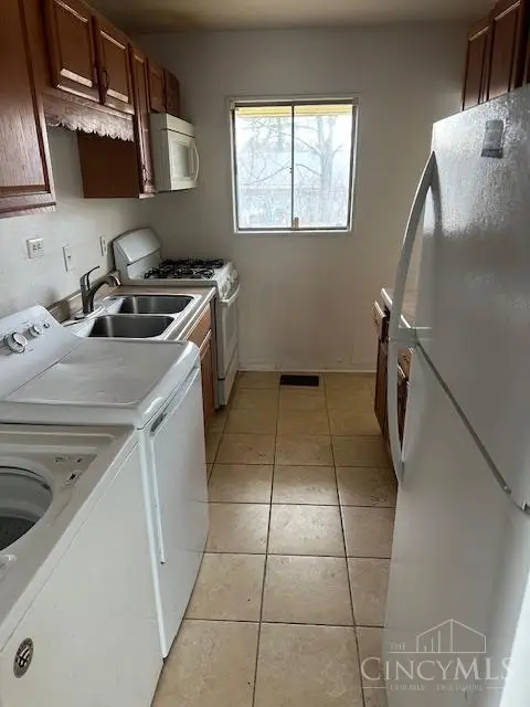 1315 Newport Drive, Springfield, OH 45231 - Image #3