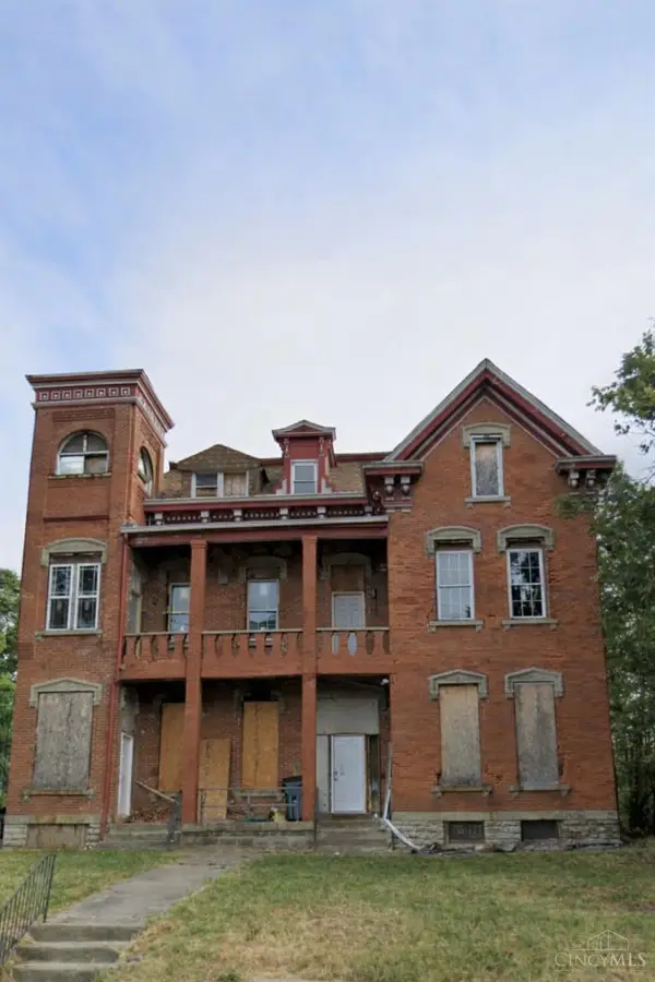 608 Crown Street, Cincinnati, OH 45206