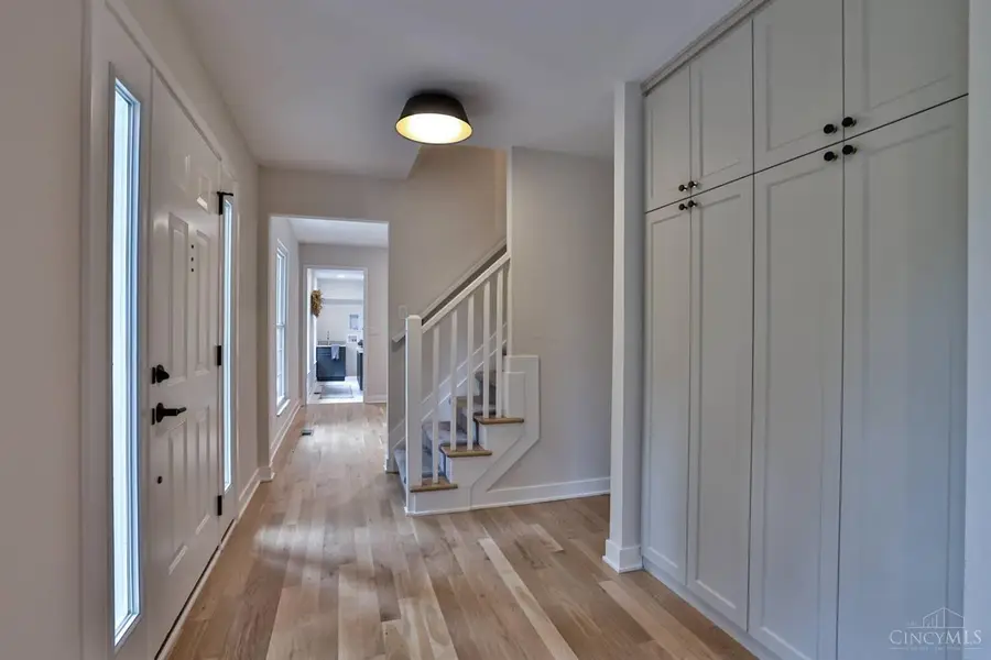 8765 Weller Road, Montgomery, OH 45249 - Image #2