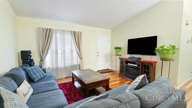 10453 Mill Road, Cincinnati, OH 45240 - Image #2