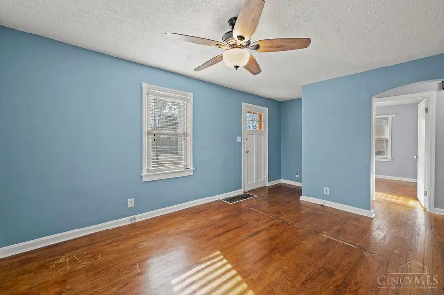 4050 Oleary Avenue, Deer Park, OH 45236 - Image #3