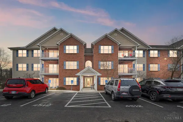 4512 Clearwater Place #11, Green Twp, OH 45248