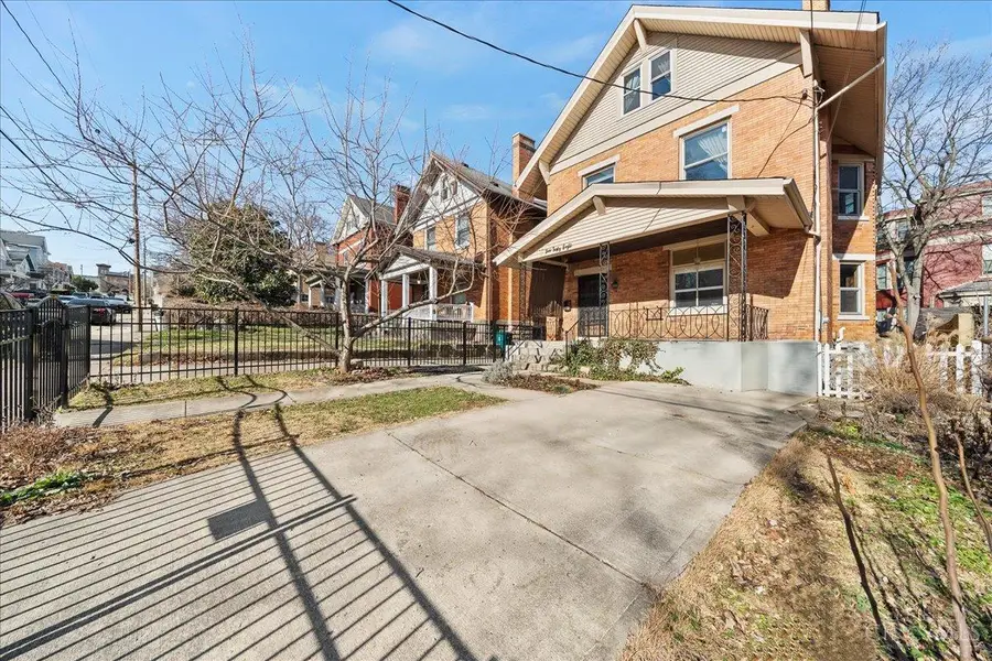 268 Mccormick Place, Cincinnati, OH 45219 - Image #2