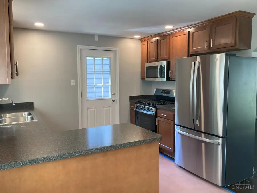 416 Pedretti Avenue, Delhi, OH 45238 - Image #2