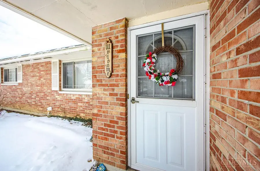 147 N Ruskin Drive, Springdale, OH 45246 - #3