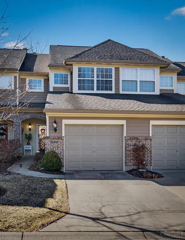 5925 Castlewood #3, Milford, OH 45150