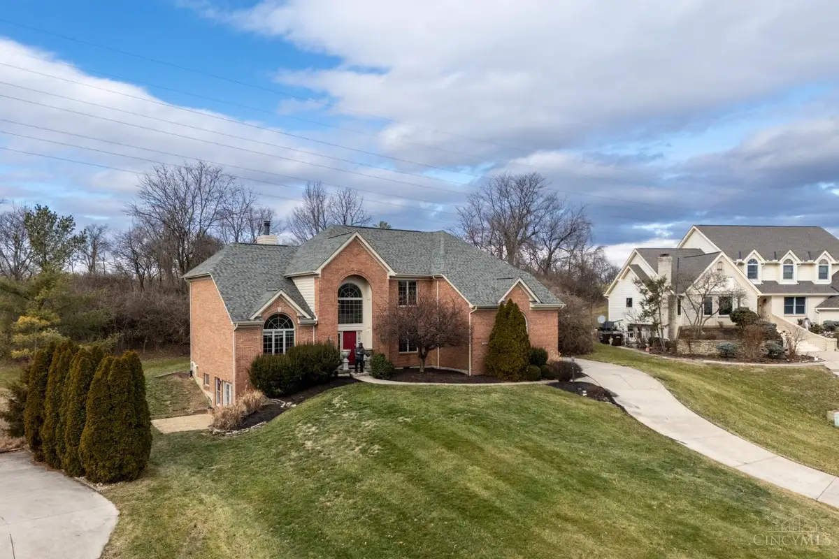 8485 Deer Path, West Chester, OH 45069 - Image #1