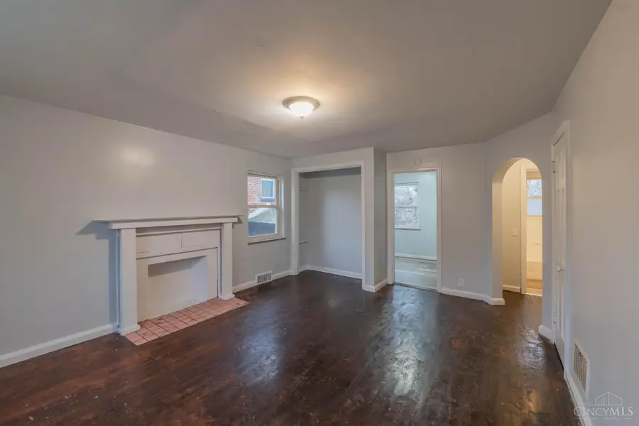 735 Elberon Avenue, Cincinnati, OH 45205 - Image #3
