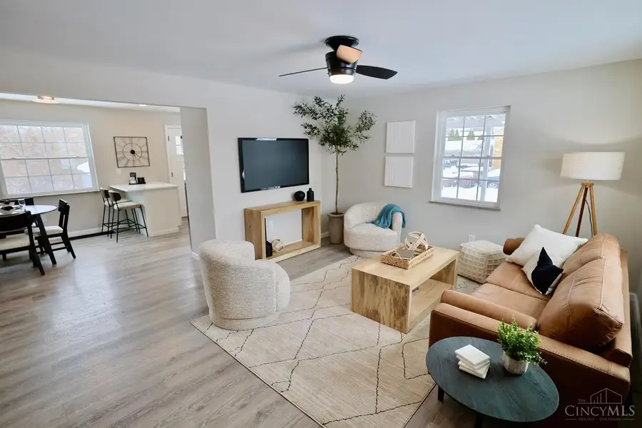 1476 Foxwood Drive, North College Hill, OH 45231 - #3