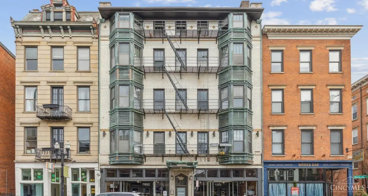 1202 Main Street #9, Cincinnati, OH 45202 - Image #1