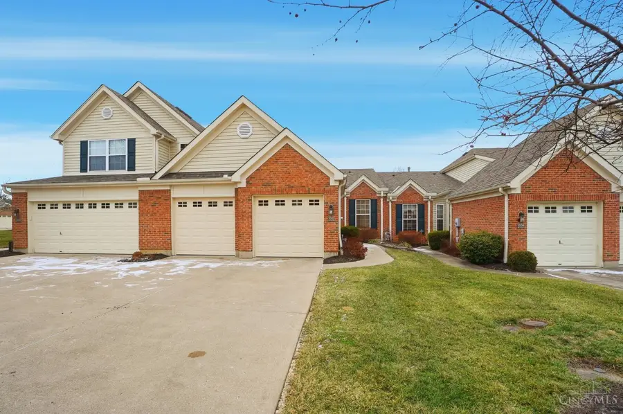 2002 Commons Circle Drive, Batavia, OH 45103 - Image #2