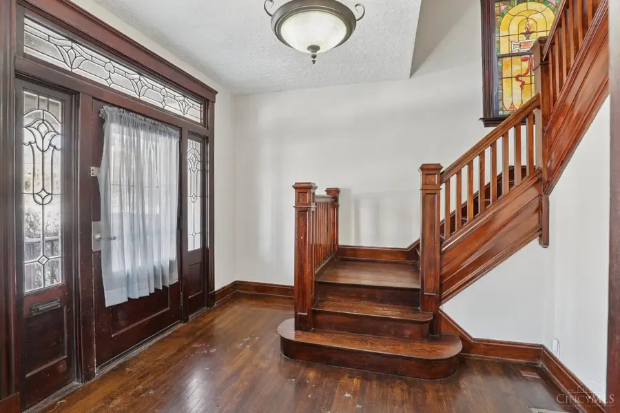 4261 W Eighth Street, Cincinnati, OH 45205 - Image #2