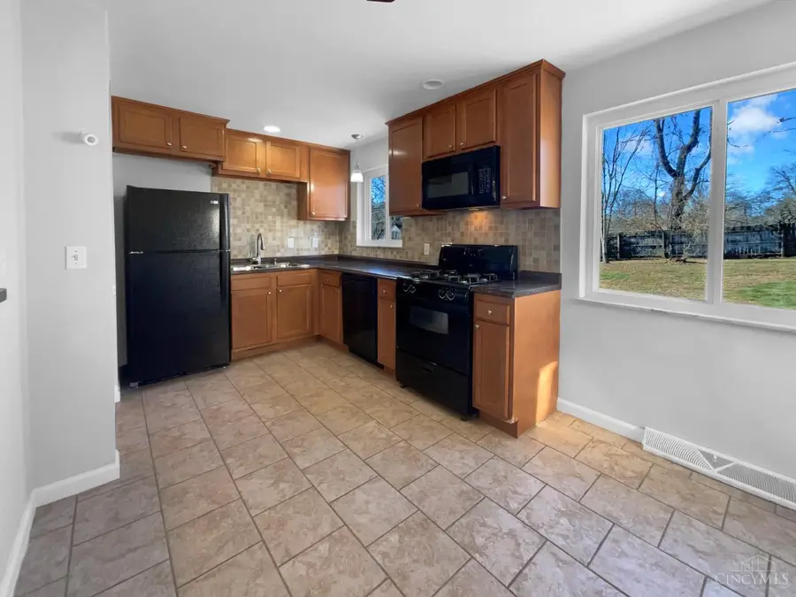 411 Morrvue Drive, Delhi, OH 45238 - Image #2