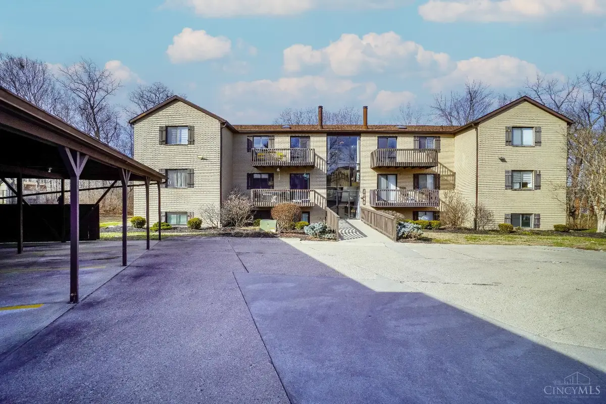 2048 Woodtrail Drive, Fairfield, OH 45014 - Image #1