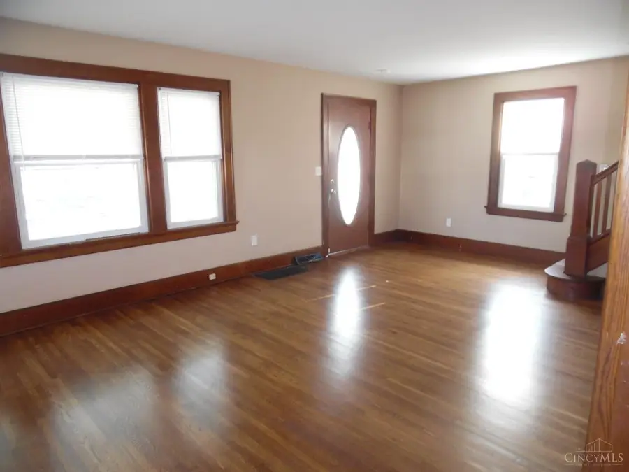 725 Ridgelawn Avenue, Hamilton, OH 45013 - #3