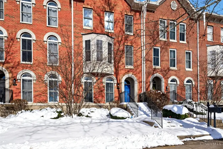 734 W Court, Cincinnati, OH 45203 - #2