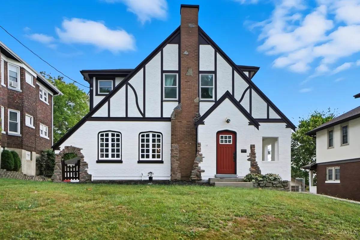 2323 Sherwood Lane, Norwood, OH 45212 - Image #1