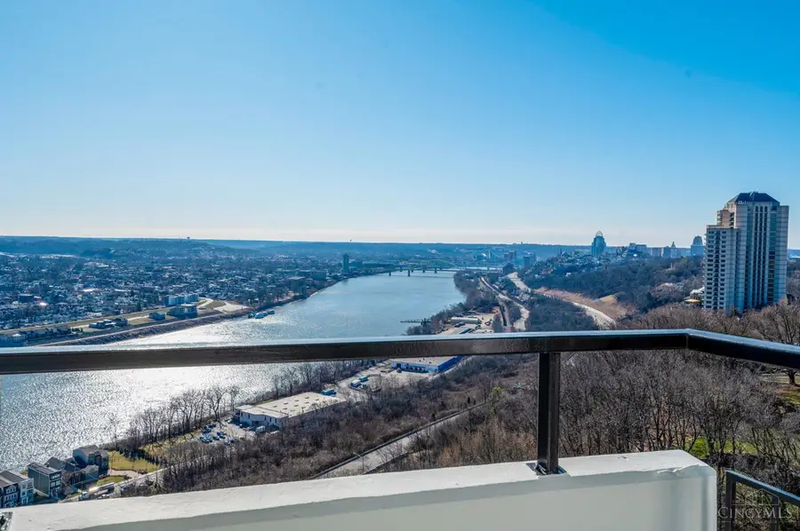 2401 Ingleside Avenue #10C, Cincinnati, OH 45206 - Image #3