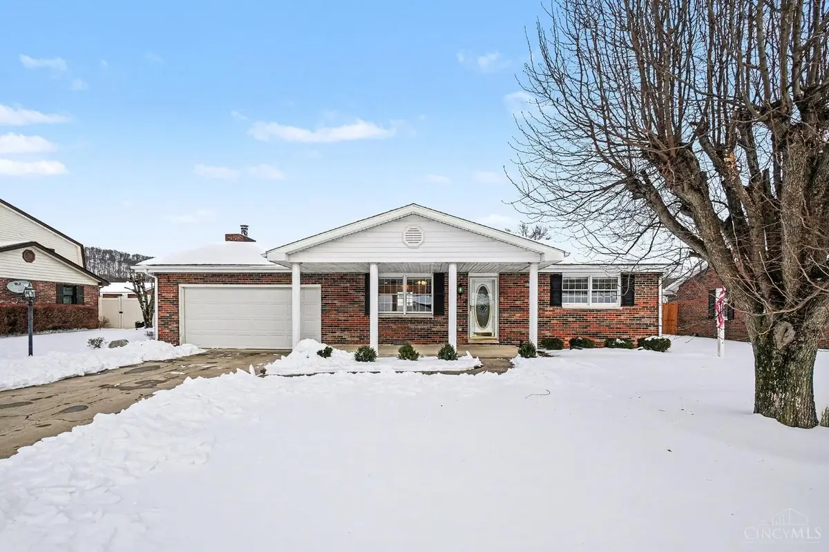 1910 Campbell Drive, Aberdeen, OH 45101 - Image #1