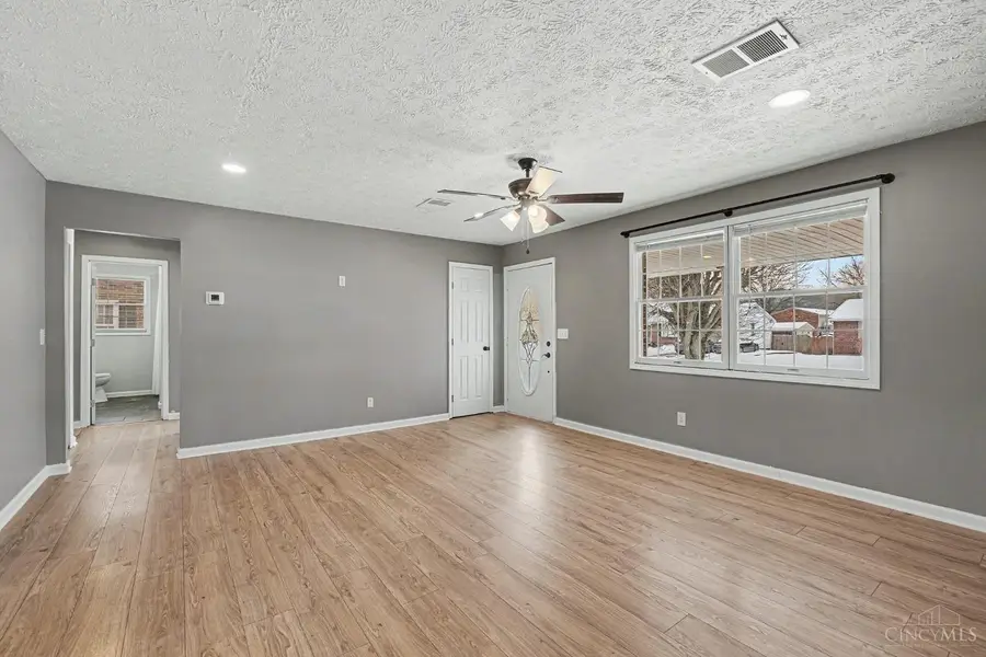 1910 Campbell Drive, Aberdeen, OH 45101 - Image #2