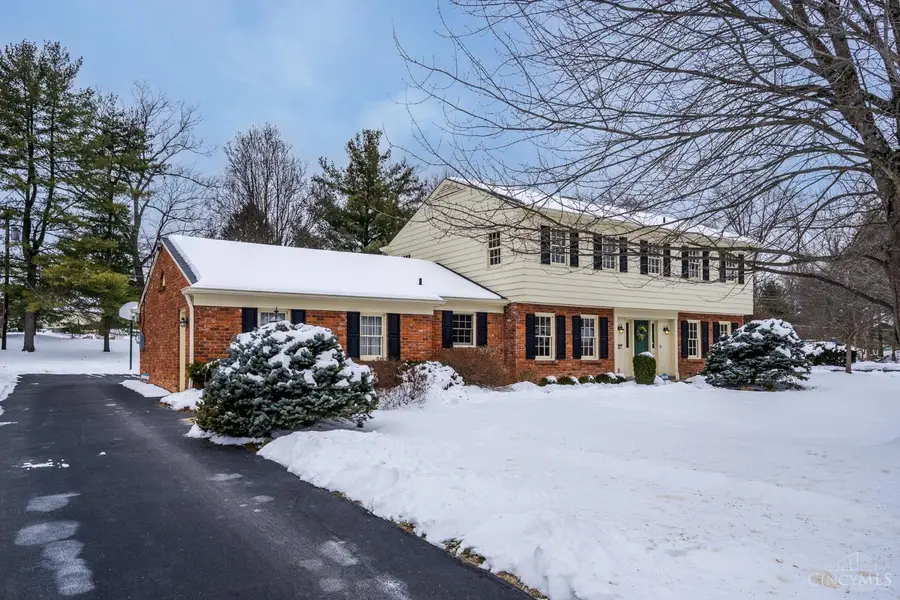 987 Chesterton Way, Anderson Township, OH 45230 - #2