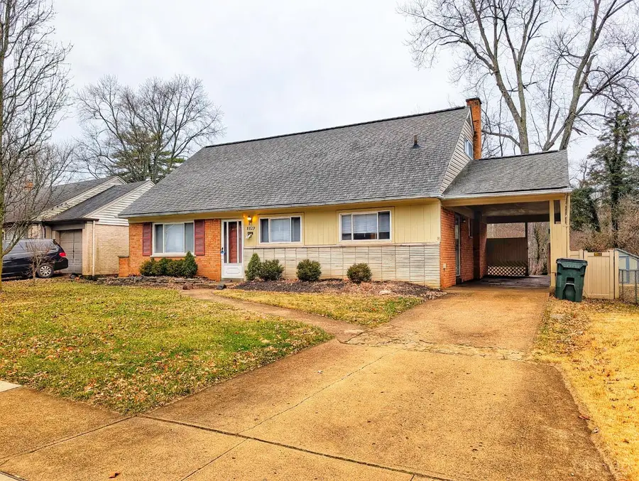 8829 Mockingbird Lane, Finneytown, OH 45231 - #2