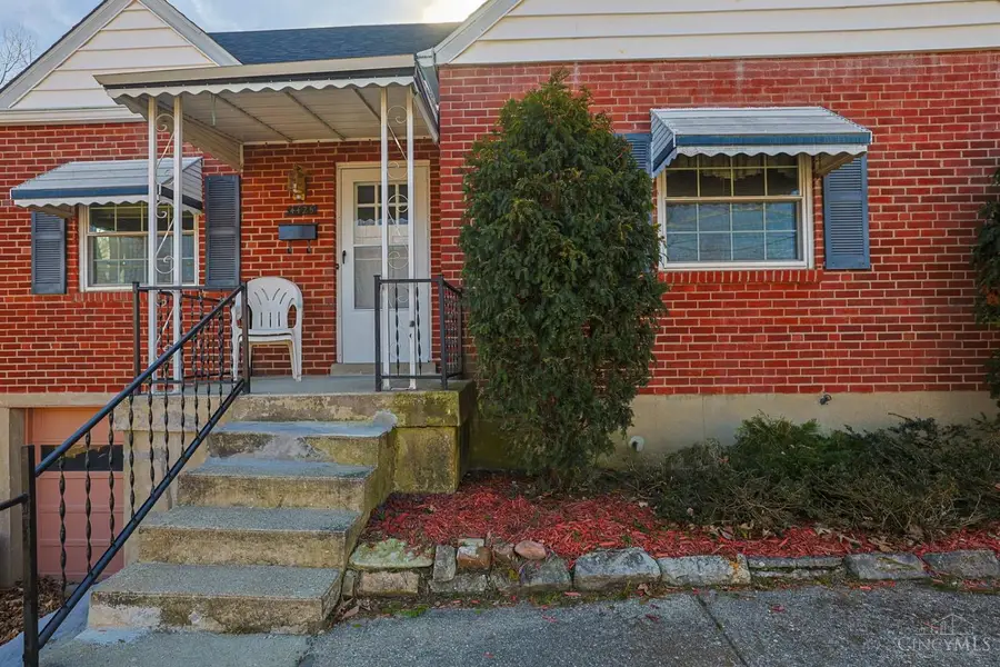 4425 Clifford Road, Deer Park, OH 45236 - #3