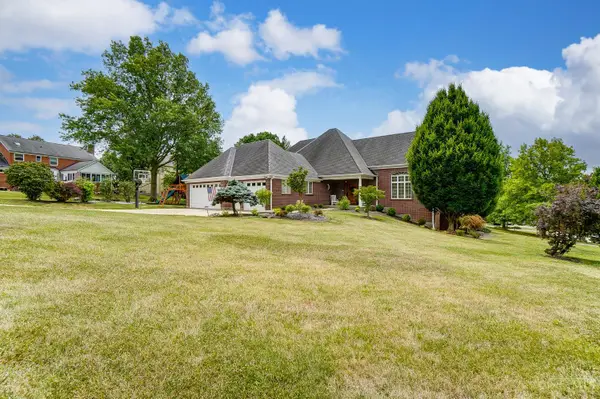 6040 Countrymeadow Lane, Green Twp, OH 45233