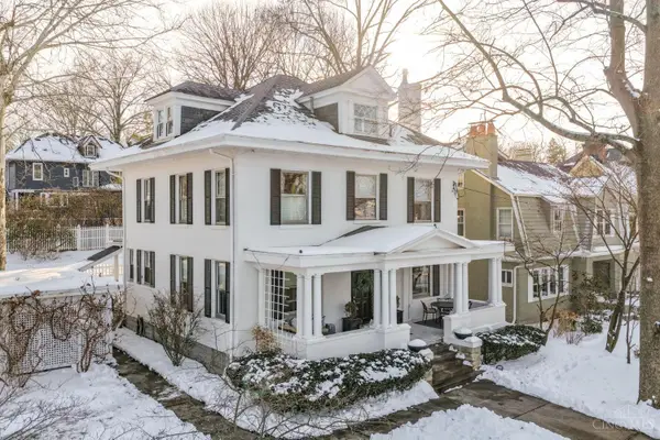 2517 Observatory Avenue, Cincinnati, OH 45208