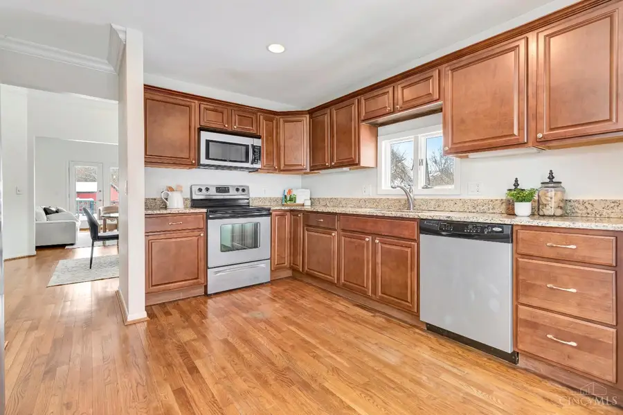 8837 Montgomery Road, Cincinnati, OH 45236 - #3