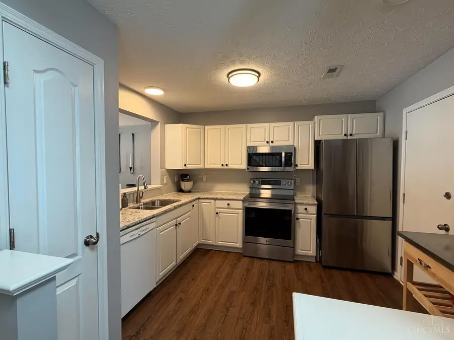 7740 Hackney Circle, Deerfield Township, OH 45039 - #3