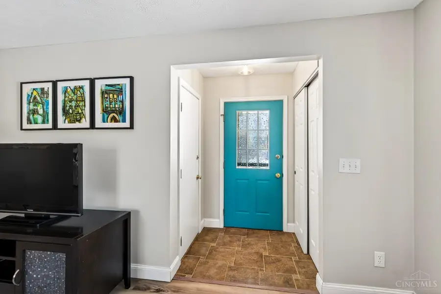 5550 Dickens Drive, Sharonville, OH 45241 - #3