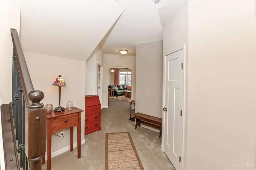 8041 Oakbridge Way #4-104, Green Township, OH 45248 - #3