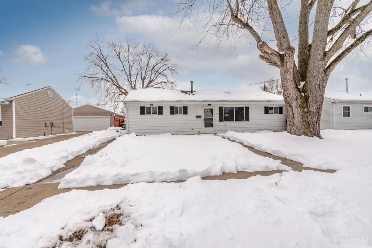 38 Lindway Drive, Fairborn, OH 45324 - #1