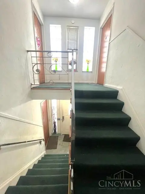 2344 Losantiville Avenue, Golf Manor, OH 45237 - #2