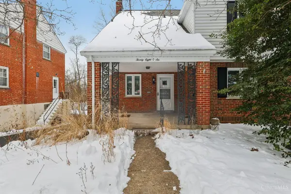 2806 Losantiridge, Columbia Twp, OH 45213