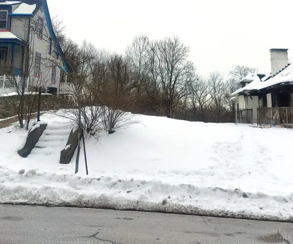 4700 N Edgewood Avenue, Cincinnati, OH 45232